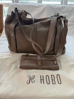 HOBO Taupe Brown Leather Hobo Shoulder Bag with Matching Wallet